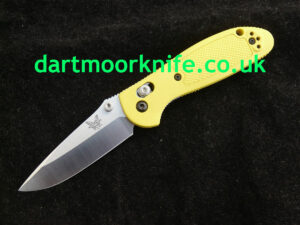 Benchmade Mini-Griptilian 556-YEL-S30V Folder in Yellow